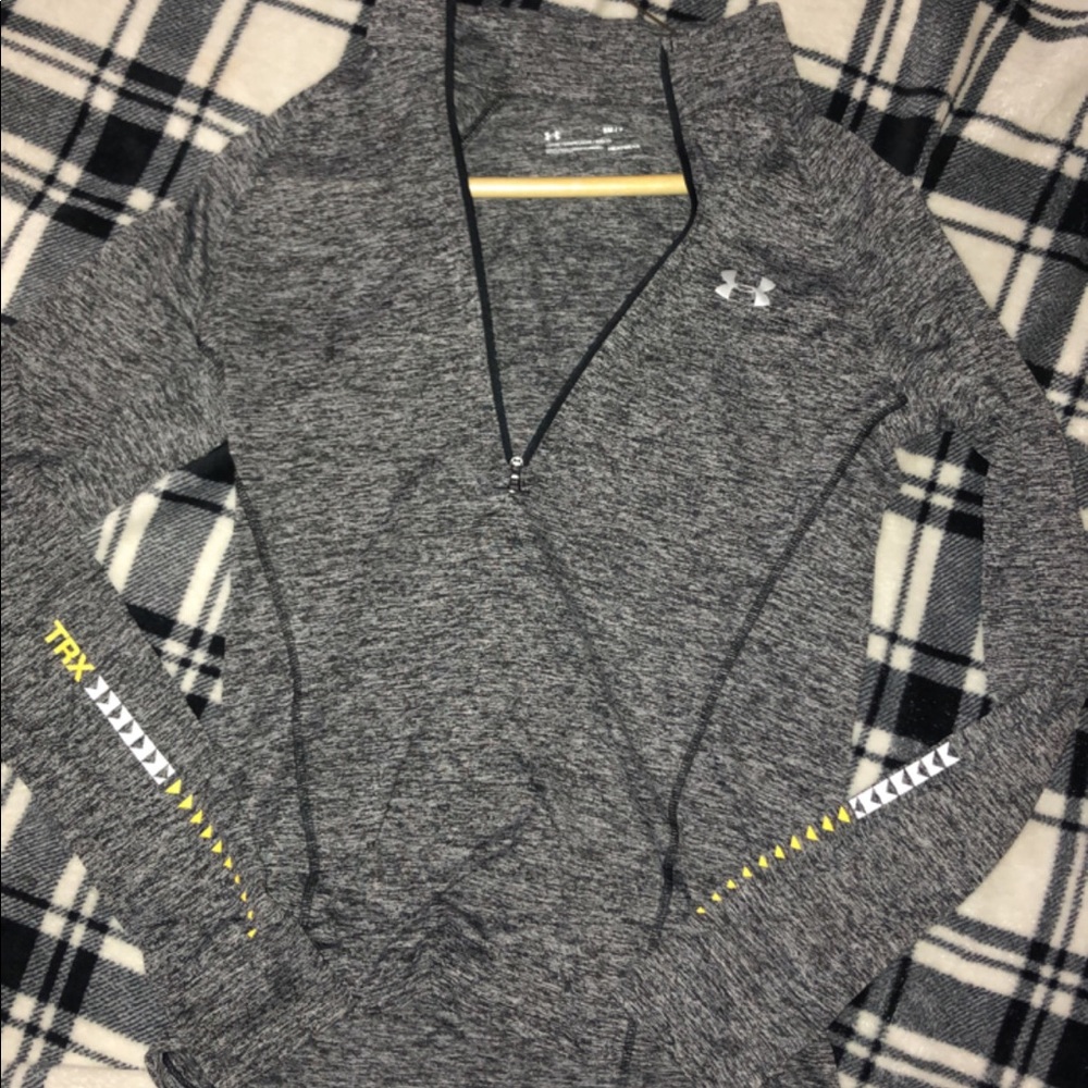 Under armor pullover